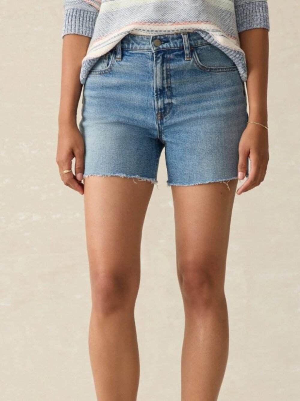Faherty Cutoff Jean Shorts Size 27 Medium Wash Raw Hem Denim California Casual